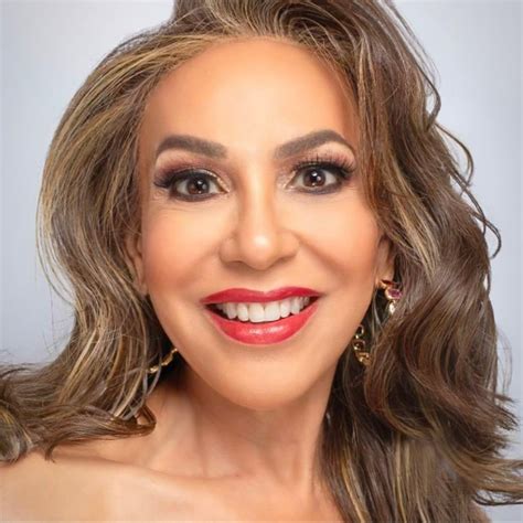 joi para mujeres|Una mujer de 71 años hizo historia compitiendo para Miss Texas .